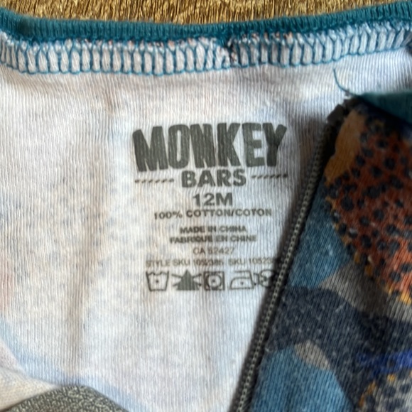 🔴Baby Footy pyjamas. Size 12 months - Picture 3 of 3